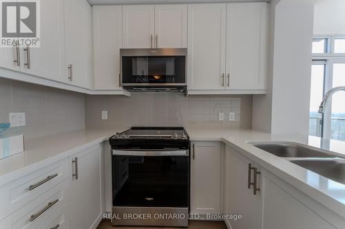 1102 - 470 Dundas Street, Hamilton (Waterdown), ON - Indoor Photo Showing Kitchen With Double Sink