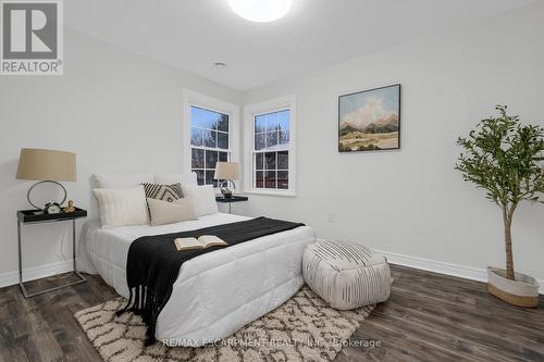 15 Shakespeare Avenue, St. Catharines, ON - Indoor Photo Showing Bedroom