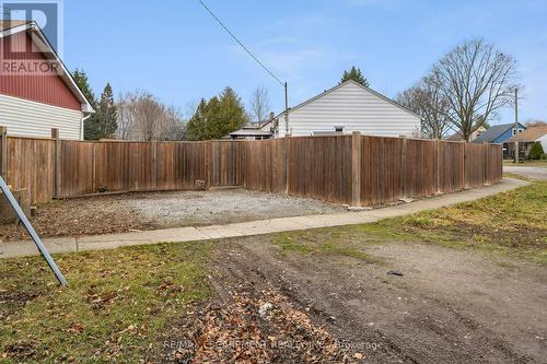 15 Shakespeare Avenue, St. Catharines, ON - Outdoor With Exterior