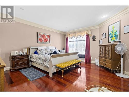 1700 24 Street Ne, Salmon Arm, BC - Indoor Photo Showing Bedroom