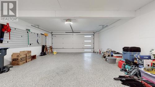 11706 Quail Ridge Place, Osoyoos, BC - Indoor Photo Showing Garage