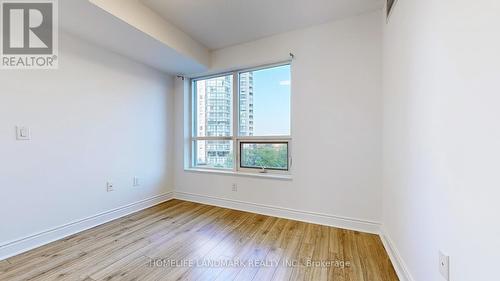 429 - 500 Doris Avenue, Toronto (Willowdale East), ON - Indoor Photo Showing Other Room