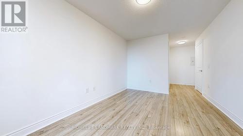 429 - 500 Doris Avenue, Toronto (Willowdale East), ON - Indoor Photo Showing Other Room