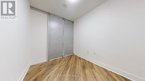 429 - 500 Doris Avenue, Toronto (Willowdale East), ON - Indoor Photo Showing Other Room