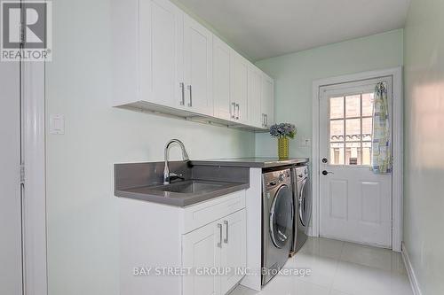 39 Calderbridge Crescent, Markham (Unionville), ON - Indoor Photo Showing Laundry Room