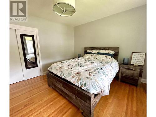 1217 Columbia  Avenue, Trail, BC - Indoor Photo Showing Bedroom