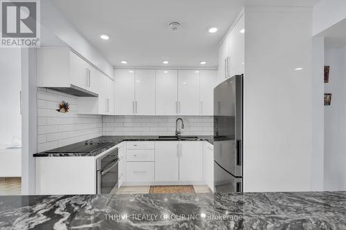 601 - 380 King Street, London, ON - Indoor Photo Showing Kitchen With Double Sink With Upgraded Kitchen