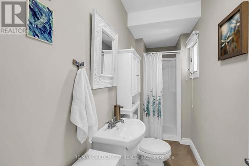 12111 Walnut Hill Road, Wainfleet (Marshville/Winger), ON - Indoor Photo Showing Bathroom