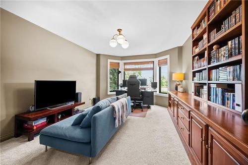 27 Claremont Drive, Hamilton, ON - Indoor Photo Showing Other Room