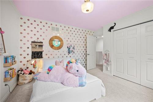 27 Claremont Drive, Hamilton, ON - Indoor Photo Showing Bedroom