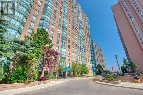 2212 - 135 Hillcrest Avenue, Mississauga, ON - Outdoor With Facade