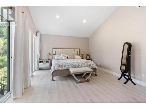 2455 Maquinna Road, Kelowna, BC - Indoor Photo Showing Bedroom