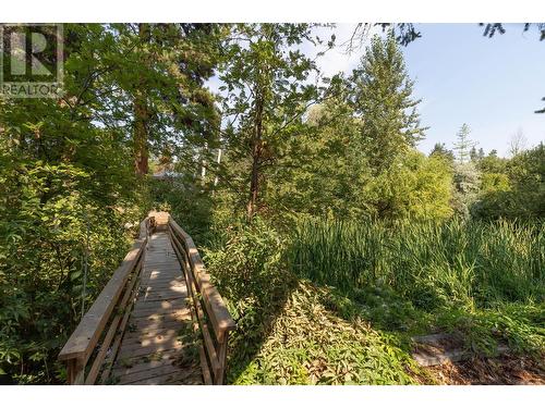 2455 Maquinna Road, Kelowna, BC - Outdoor