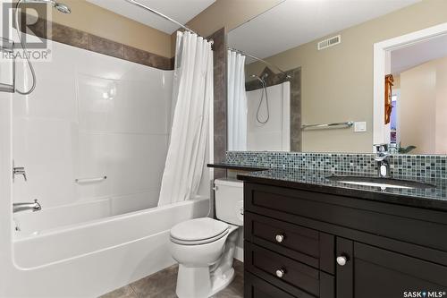 3414 Green Stone Road, Regina, SK - Indoor Photo Showing Bathroom