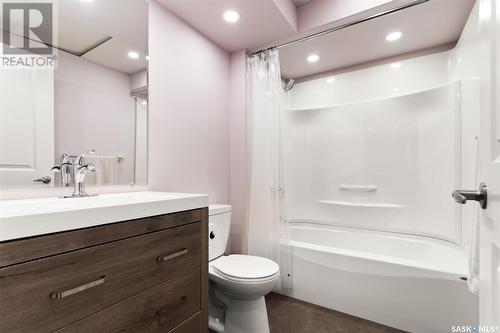 3414 Green Stone Road, Regina, SK - Indoor Photo Showing Bathroom