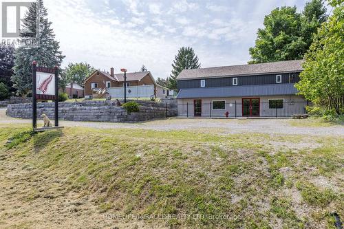 2813 Lakefield Road, Smith-Ennismore-Lakefield, ON - Outdoor