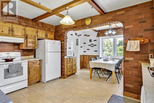 2813 Lakefield Road, Smith-Ennismore-Lakefield, ON - Indoor Photo Showing Kitchen