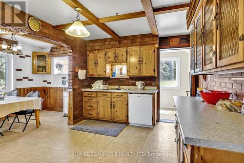 2813 Lakefield Road, Smith-Ennismore-Lakefield, ON - Indoor