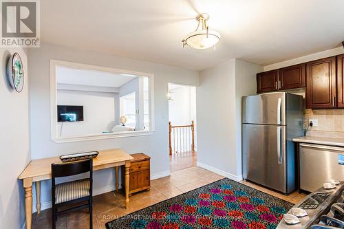 3 Lawndale Court, Bradford West Gwillimbury (Bond Head), ON - Indoor Photo Showing Kitchen