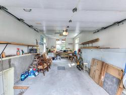 Garage - 