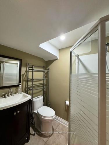 4323 Alta Crt, Mississauga, ON - Indoor Photo Showing Bathroom