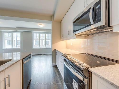 23 Folcroft St, Brampton, ON - Indoor Photo Showing Kitchen With Stainless Steel Kitchen With Upgraded Kitchen