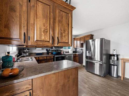 525 Blanche Street, Kamloops, BC - Indoor Photo Showing Kitchen With Double Sink