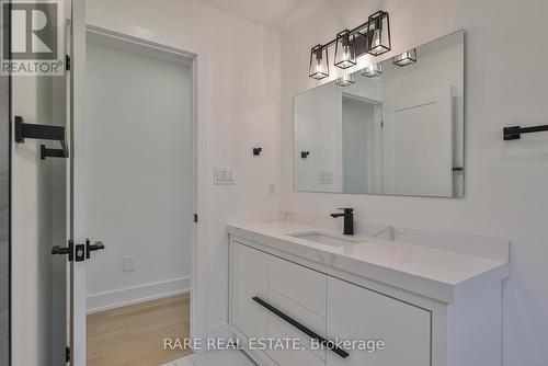 231 Crombie Street, Clarington, ON - Indoor Photo Showing Bathroom