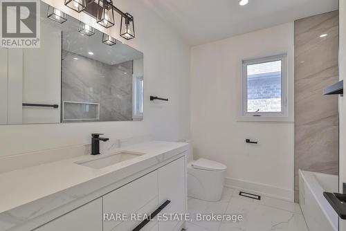 231 Crombie Street, Clarington (Bowmanville), ON - Indoor Photo Showing Bathroom