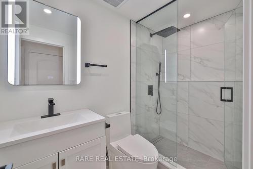 231 Crombie Street, Clarington (Bowmanville), ON - Indoor Photo Showing Bathroom