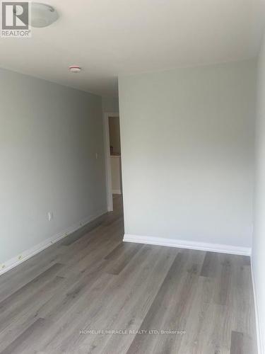 209 Lormont Boulevard, Hamilton, ON - Indoor Photo Showing Other Room