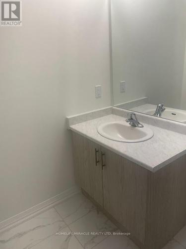 209 Lormont Boulevard, Hamilton, ON - Indoor Photo Showing Bathroom