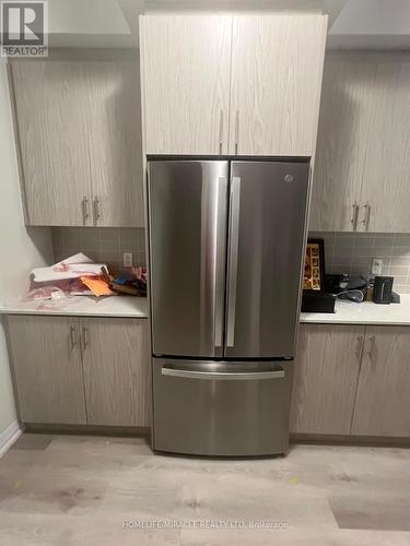 209 Lormont Boulevard, Hamilton, ON - Indoor Photo Showing Kitchen