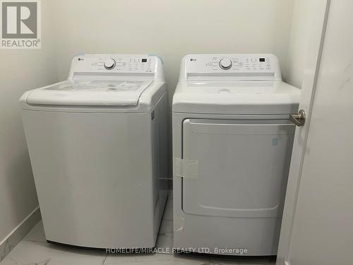 209 Lormont Boulevard, Hamilton, ON - Indoor Photo Showing Laundry Room