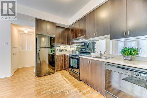 118 - 3050 Erin Centre Boulevard, Mississauga, ON - Indoor Photo Showing Kitchen With Double Sink