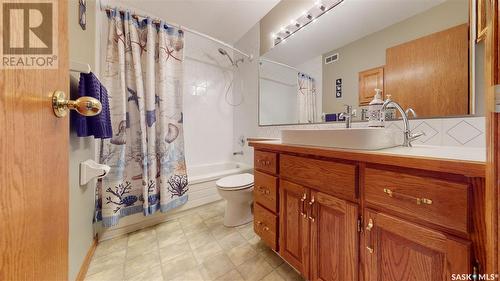 3318 Tanager Crescent E, Regina, SK - Indoor Photo Showing Bathroom