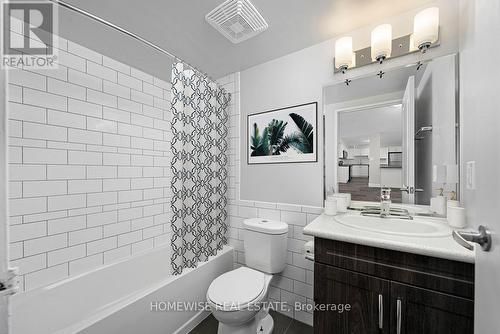 602 - 10 Highland Crescent, Kitchener, ON - Indoor Photo Showing Bathroom