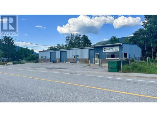 2229-2233 6Th Avenue, Castlegar, BC 