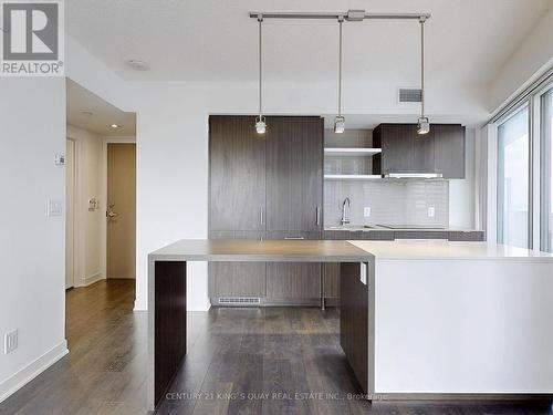 3402 - 88 Harbour Street, Toronto, ON - Indoor Photo Showing Kitchen