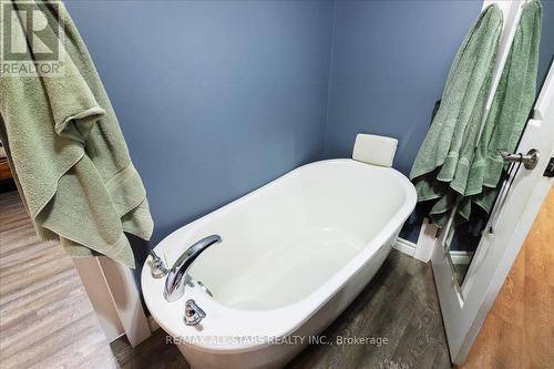 10 Crydermans Road, Georgina, ON - Indoor Photo Showing Bathroom