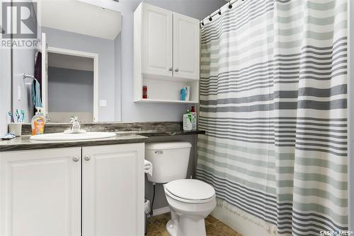 44 4500 Child Avenue, Regina, SK - Indoor Photo Showing Bathroom