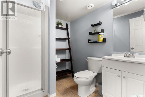 44 4500 Child Avenue, Regina, SK - Indoor Photo Showing Bathroom