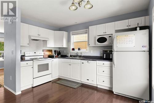 44 4500 Child Avenue, Regina, SK - Indoor Photo Showing Kitchen