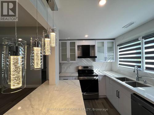 2015 Altona Road, Pickering (Rouge Park), ON - Indoor Photo Showing Kitchen With Double Sink