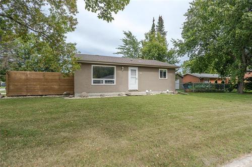 66 Minikada Bay, Winnipeg, MB - Outdoor