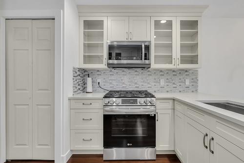 538 Holbrook Road, Kelowna, BC - Indoor Photo Showing Kitchen With Upgraded Kitchen