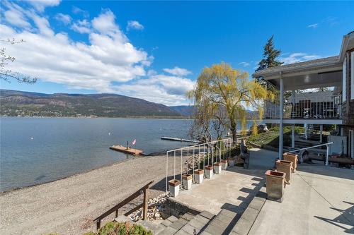 657 Waverley Park Frontage Road, Sorrento, BC 