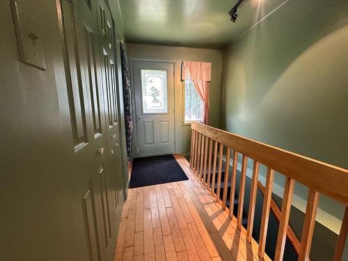 Hall d'entrÃ©e - 53 Rue Le Long-Du-Lac, Saint-Hippolyte, QC 