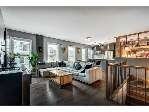 Salon - 103-208 Rue Bourget, Montréal (Le Sud-Ouest), QC - Indoor Photo Showing Living Room