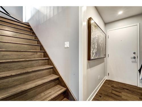 Escalier - 103-208 Rue Bourget, Montréal (Le Sud-Ouest), QC - Indoor Photo Showing Other Room